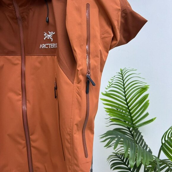 Arc'teryx Beta Jacket - Picture 6 of 8